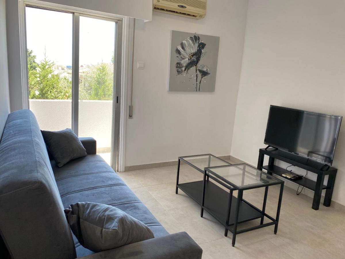 1-Bedroom Apartment With View Limassol Exterior photo